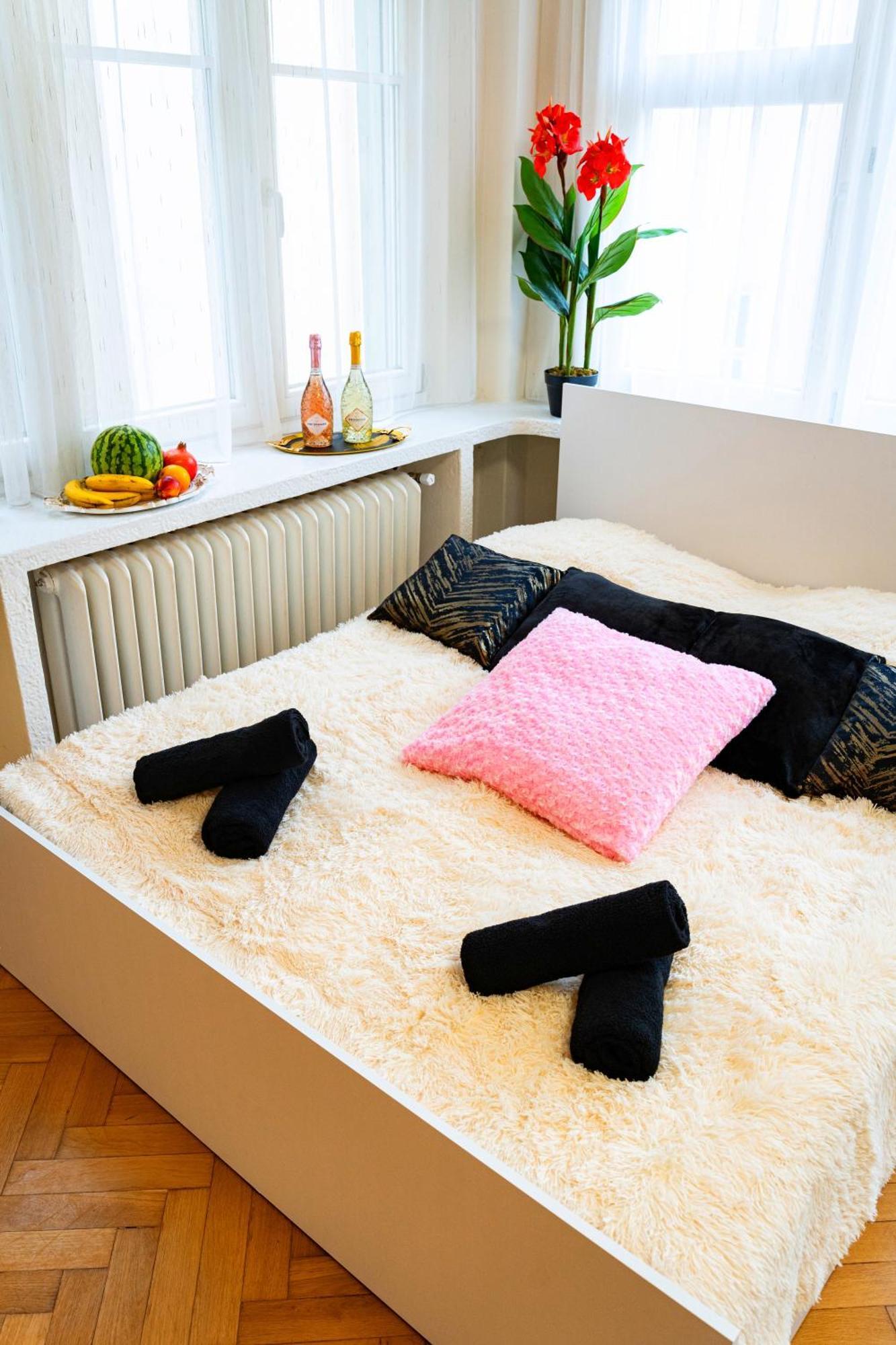 Kingdom Of Skylight Apartament *